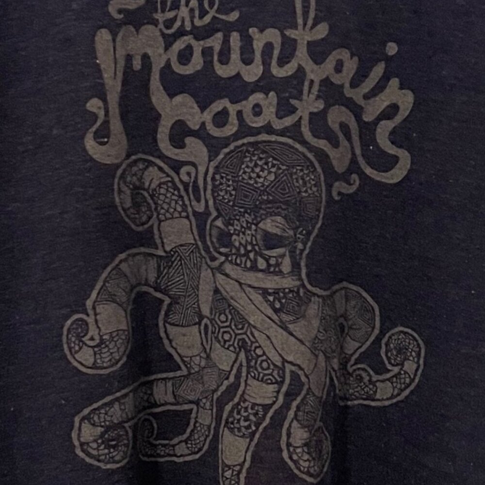 The Mountain Goats Indigo Blue Octopus T-Shirt Girl's L